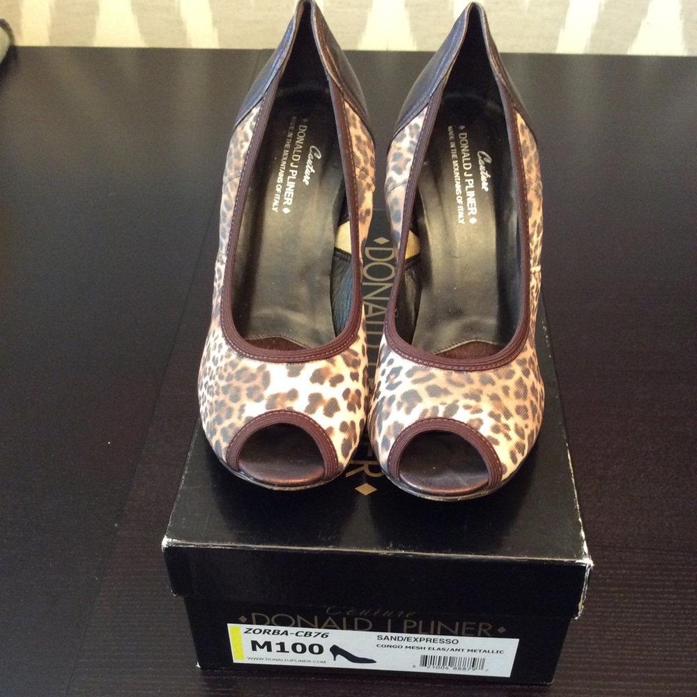 Donald J Pliner Couture Zorba heels in cheetah